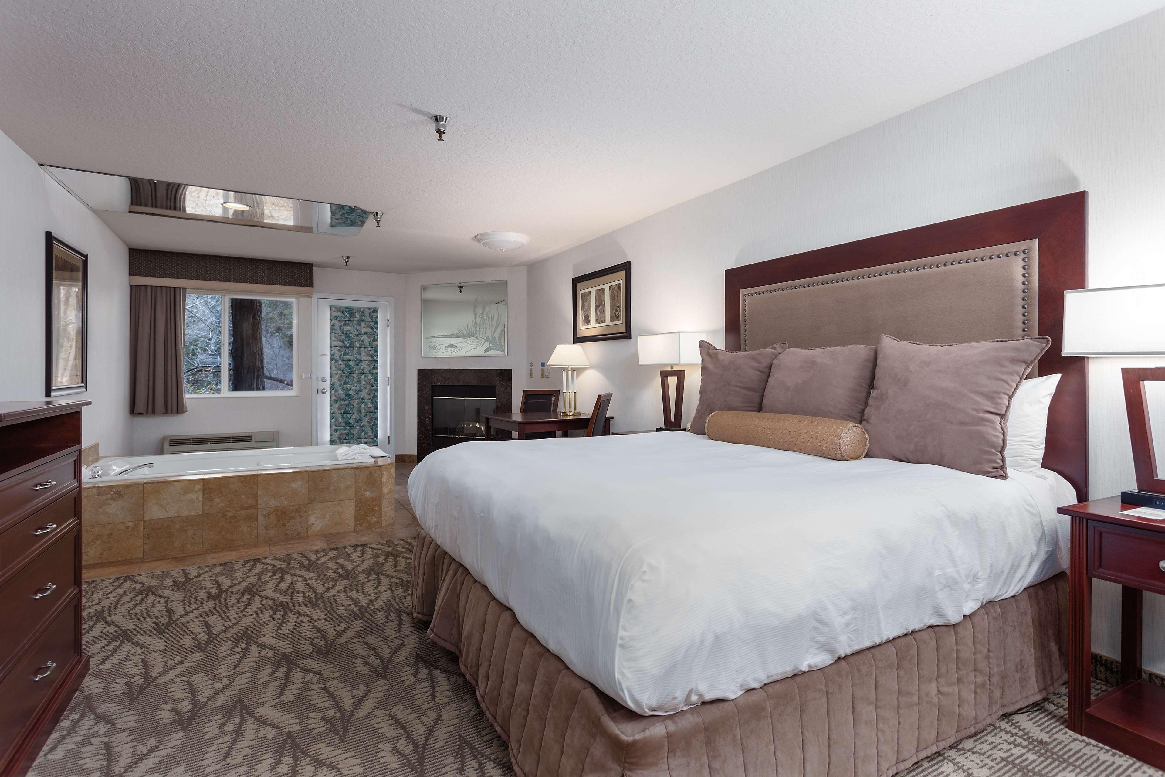 Shilo Inn Suites Hotel - Bend Ngoại thất bức ảnh